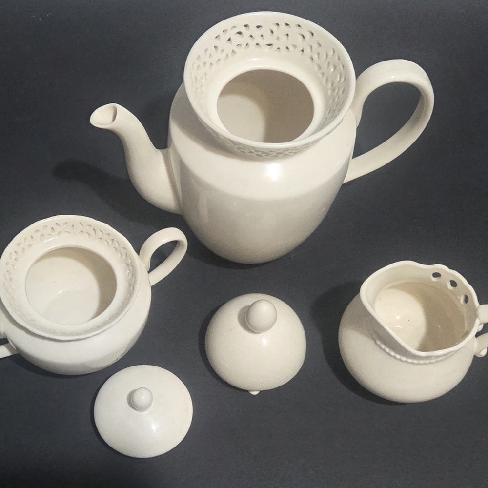 Cream Ceramic Tea Set with Teapot, Sugar Bowl & Creamer - Picture 2 of 8